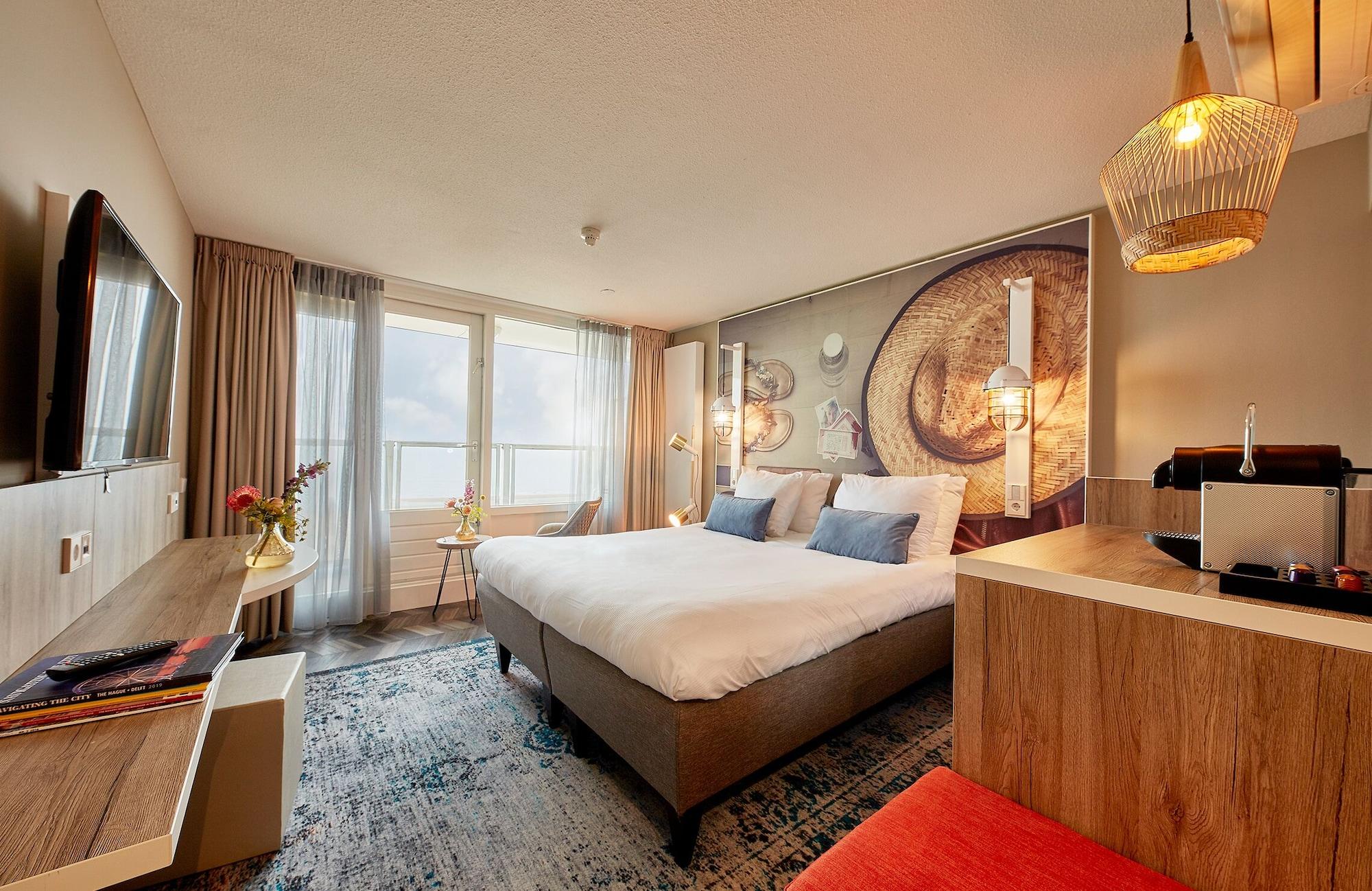 Carlton Hotel