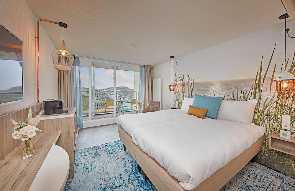 Carlton Hotel