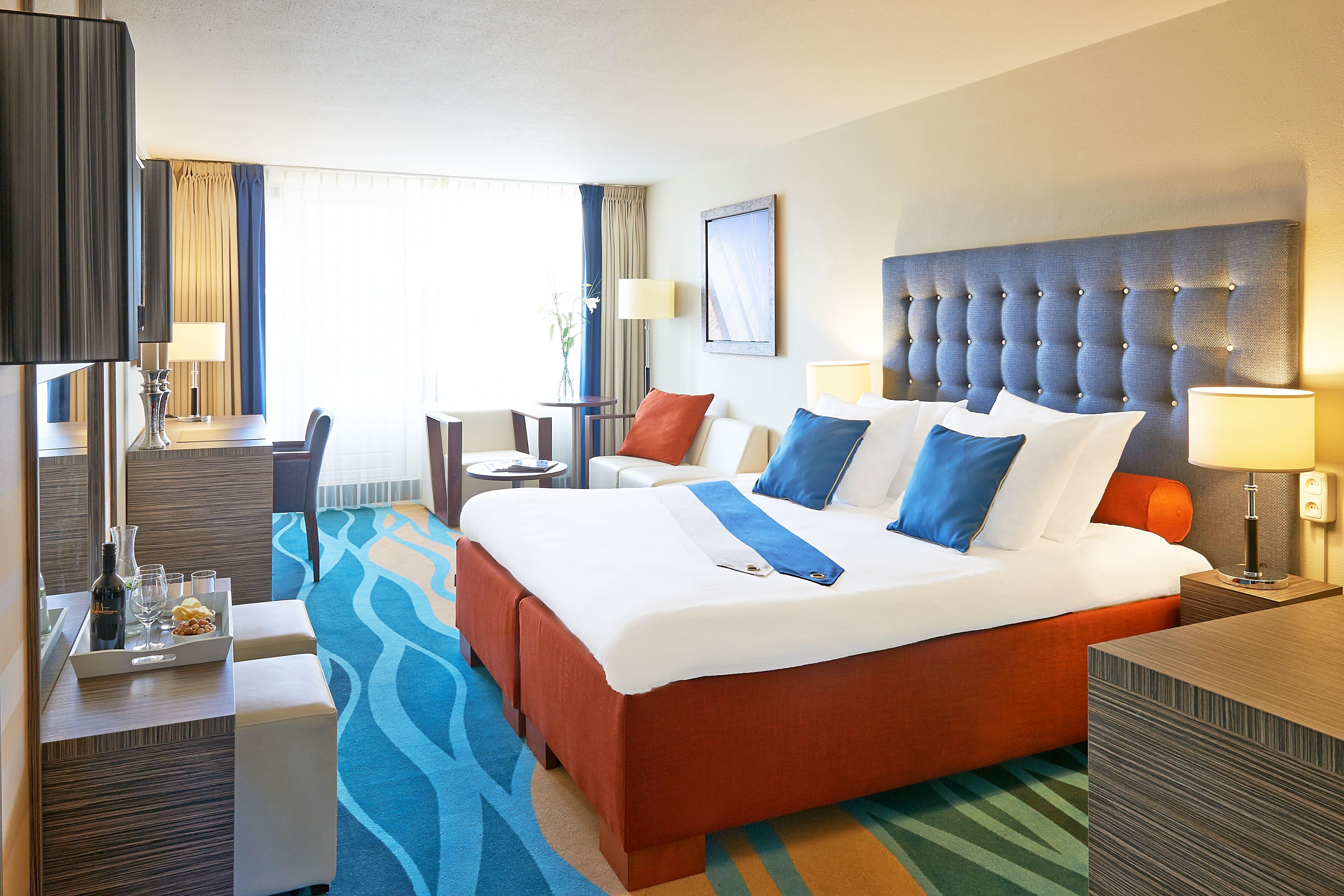 Carlton Hotel